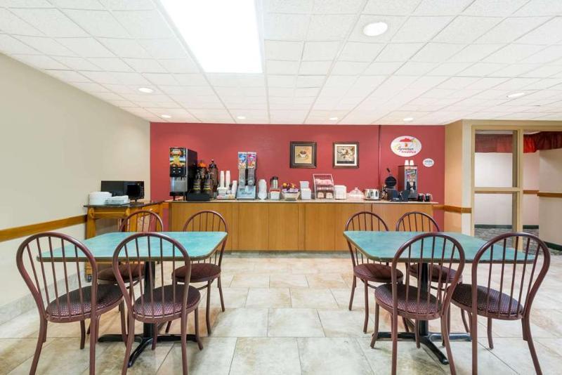 Holiday Inn Express & Suites - Milan - Sandusky Area By Ihg Kültér fotó