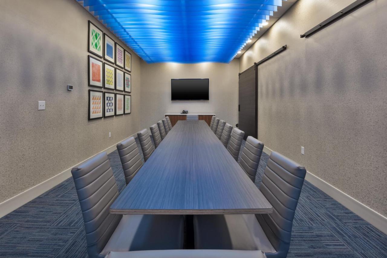 Holiday Inn Express & Suites - Milan - Sandusky Area By Ihg Kültér fotó